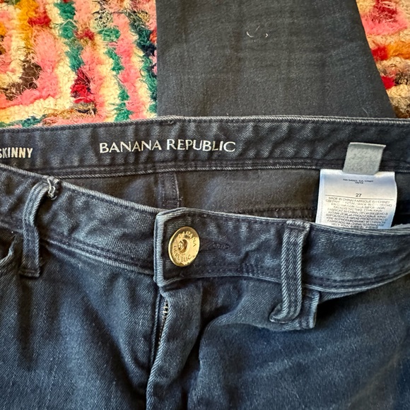 Banana Republic dark blue wash skinny jeans - Size 27 - Picture 3 of 7
